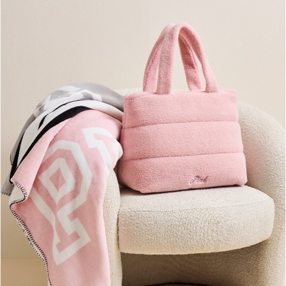 Victoria's Secret Handbags - Victoria’s Secret Pink Quilted Faux Fur Bag & Cozy Throw NWT